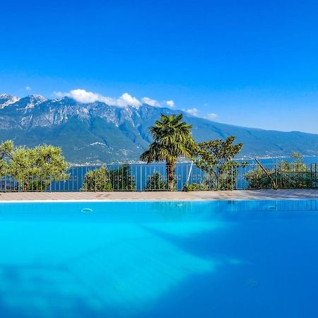 Casa Elka Residence Lake View And Pool By Garda Domus Mea Pieve  エクステリア 写真