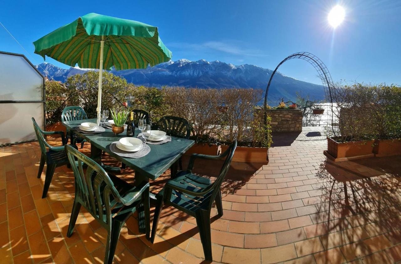 Casa Elka Residence Lake View And Pool By Garda Domus Mea Pieve  エクステリア 写真