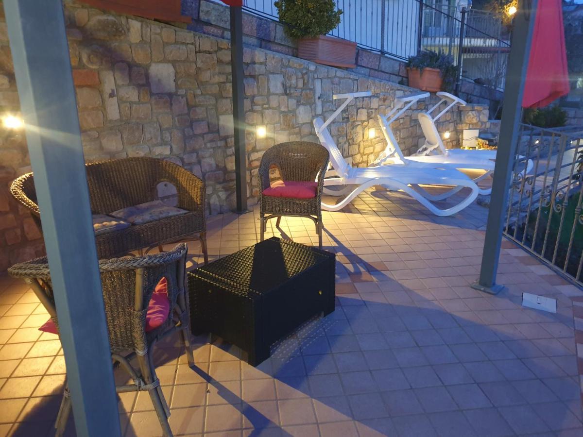 Casa Elka Residence Lake View And Pool By Garda Domus Mea Pieve  エクステリア 写真