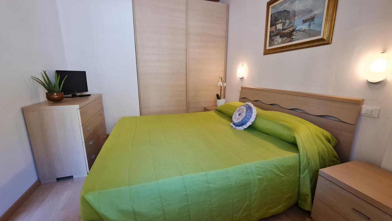 Casa Elka Residence Lake View And Pool By Garda Domus Mea Pieve  エクステリア 写真