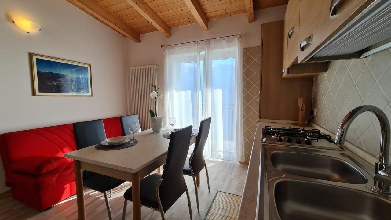 Casa Elka Residence Lake View And Pool By Garda Domus Mea Pieve  エクステリア 写真