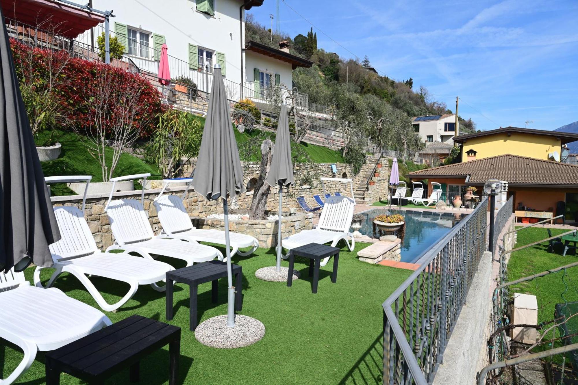 Casa Elka Residence Lake View And Pool By Garda Domus Mea Pieve  エクステリア 写真