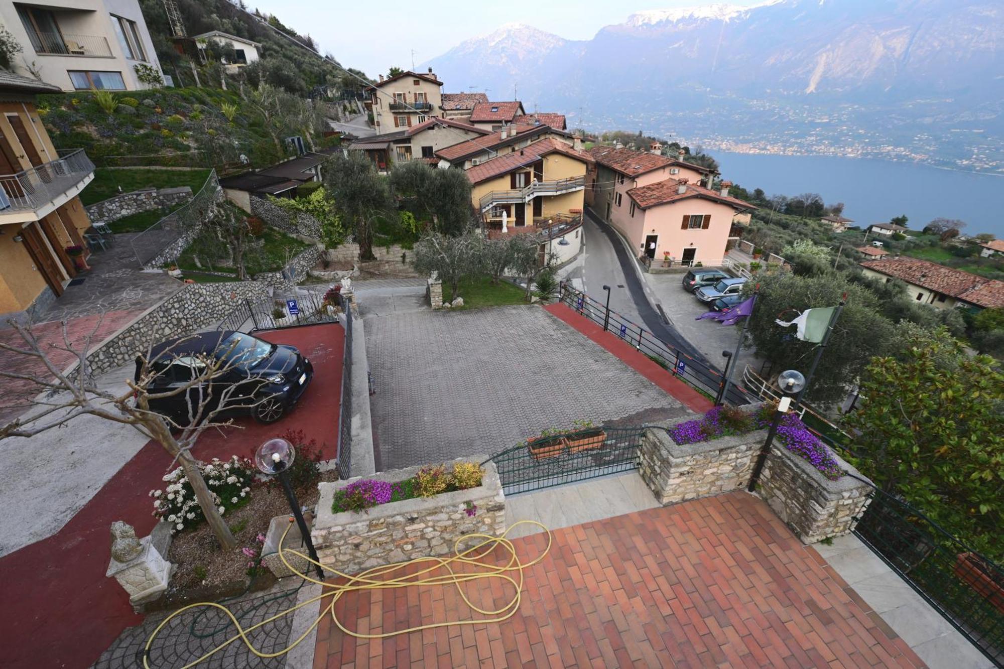 Casa Elka Residence Lake View And Pool By Garda Domus Mea Pieve  エクステリア 写真