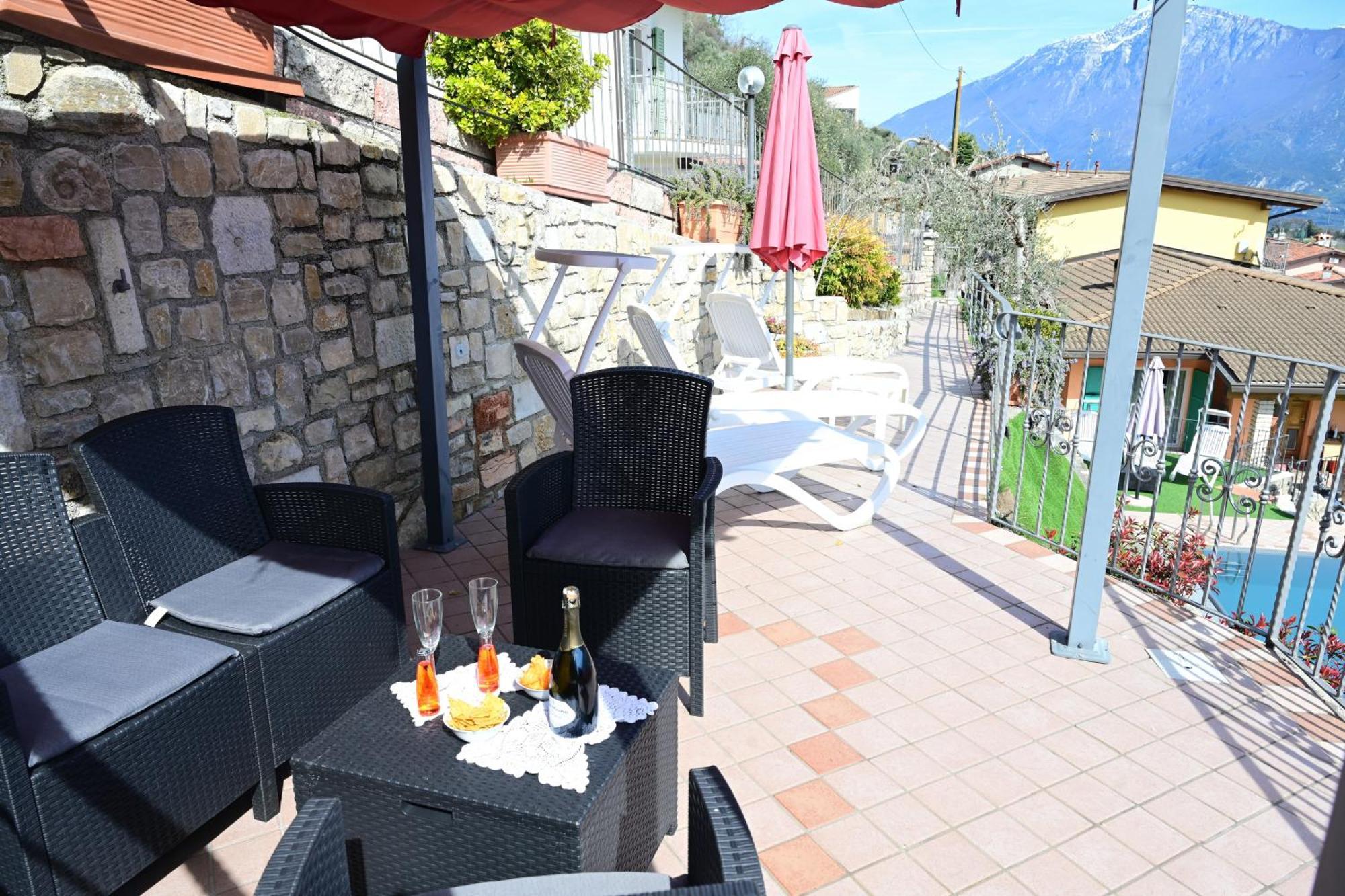 Casa Elka Residence Lake View And Pool By Garda Domus Mea Pieve  エクステリア 写真